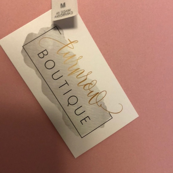 Ladies pink Zenana Outfitters top size Medium - Picture 5 of 5